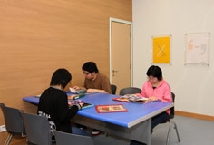 順利邨公共圖書館